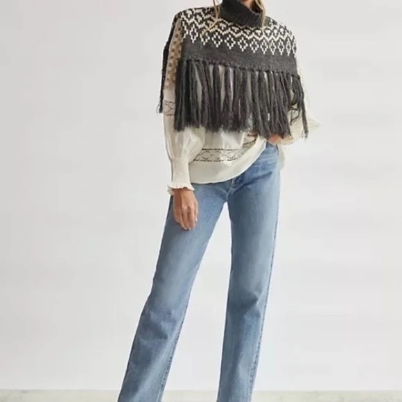 NWT Anthropologie Fringe  Turtleneck Collar Shrug Poncho - Picture 2 of 5